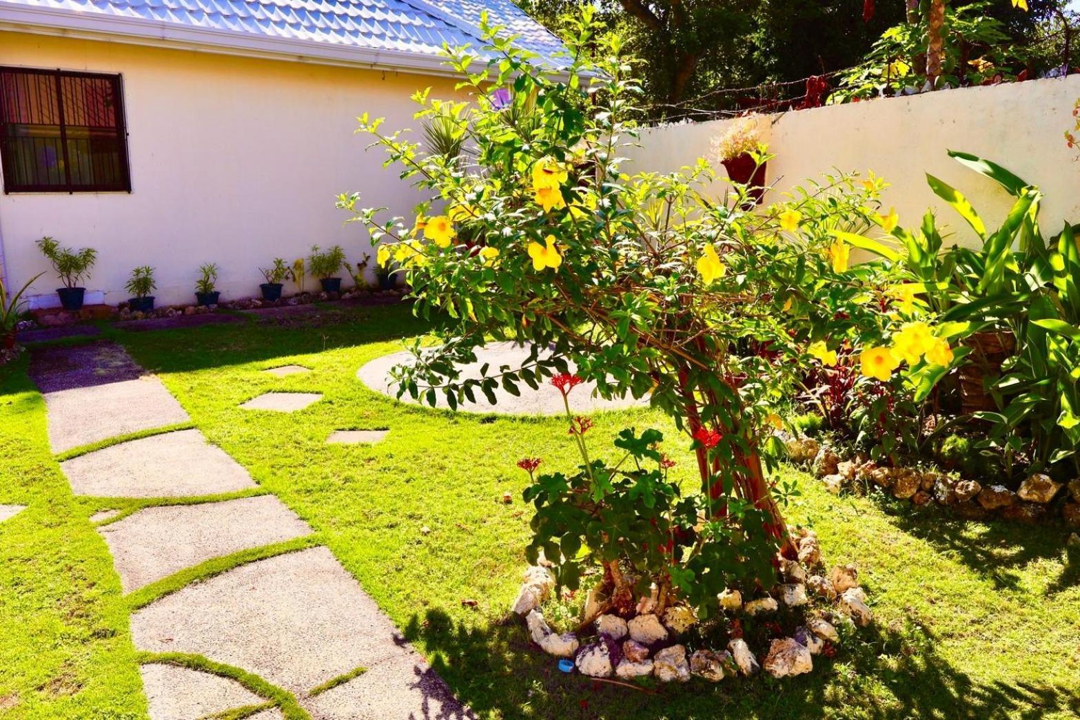 Chiisai Natsu Resort Bolod  Ngoại thất bức ảnh