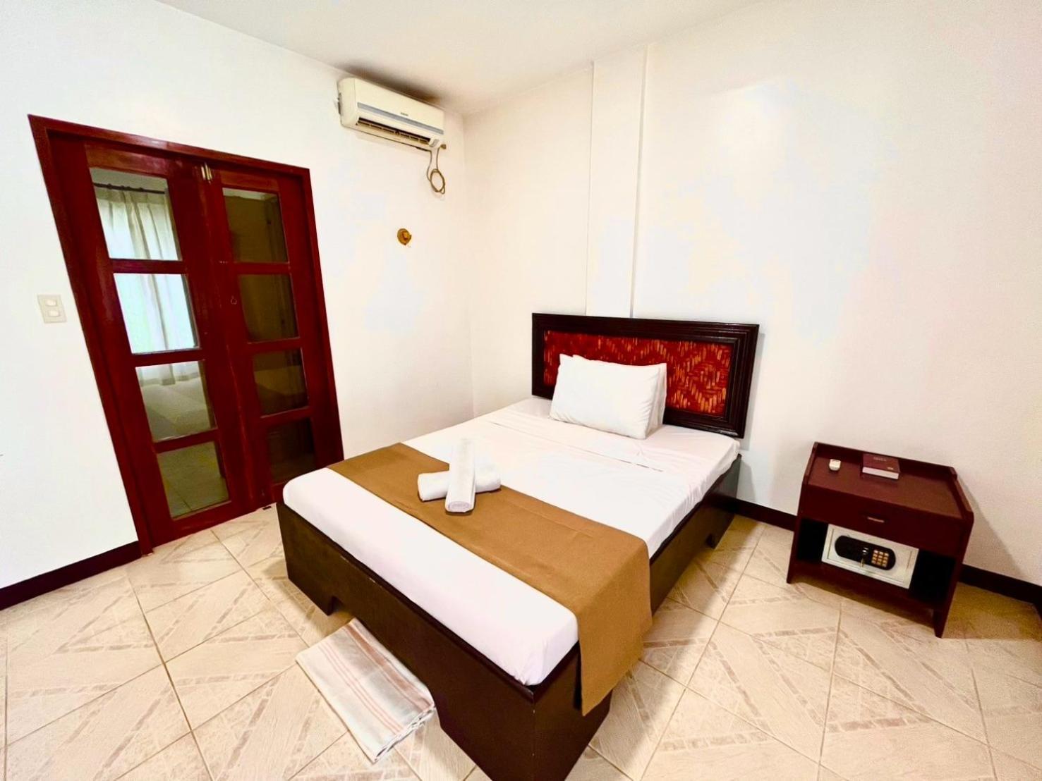 Chiisai Natsu Resort Bolod  Ngoại thất bức ảnh